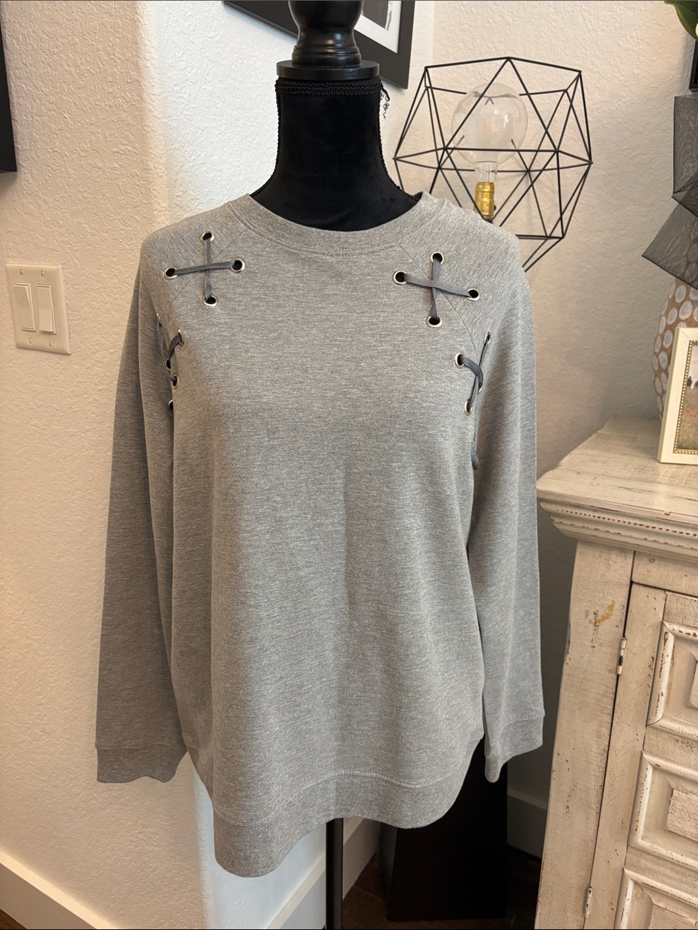 Velvet Heart Gray Lace-Up Eyelet Sweatshirt